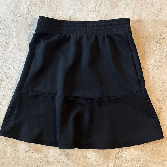 Adidas small Primegreen Black Skater Skirt - Picture 5 of 8